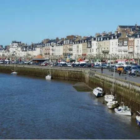 Studio Sur Le Port De Trouville-Sur-Mer Exterior photo