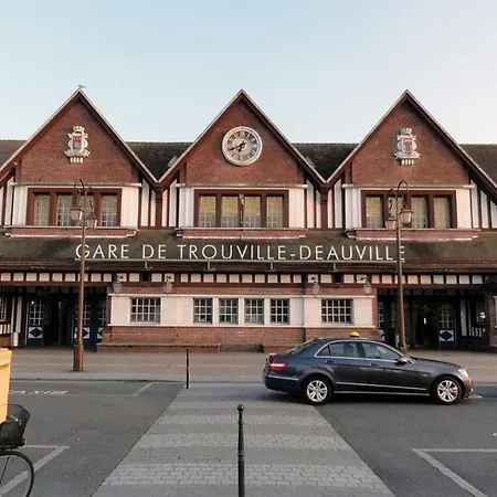 Studio Sur Le Port De Trouville-Sur-Mer Exterior photo